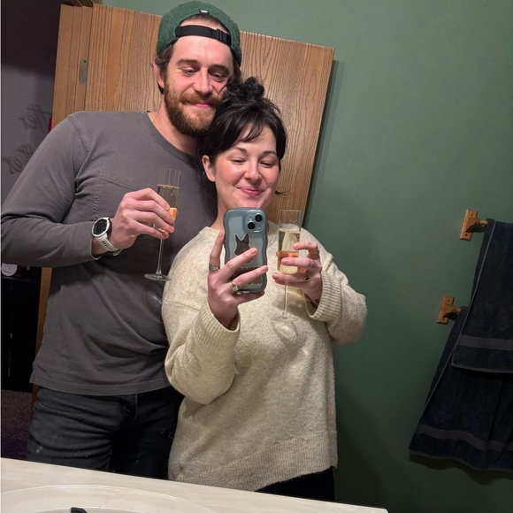 Meet your Posher, Kenzie - Picture 5 of 7